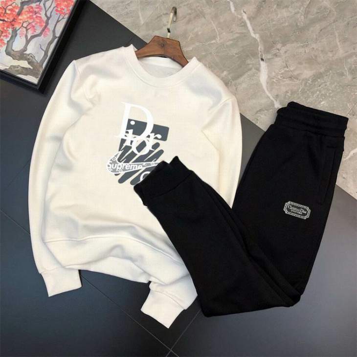 Picture of Dior Sweater Suits _SKUDiorM-5XL12yn21238632